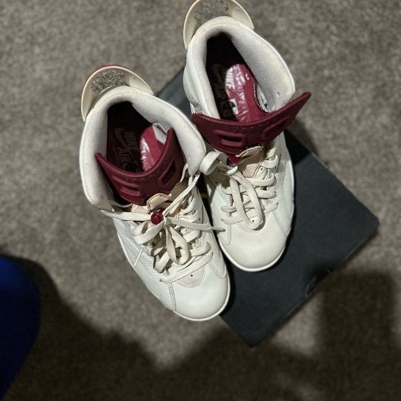 Jordan 6 retro Maroon 2015 size 8.5 mens - Picture 2 of 4